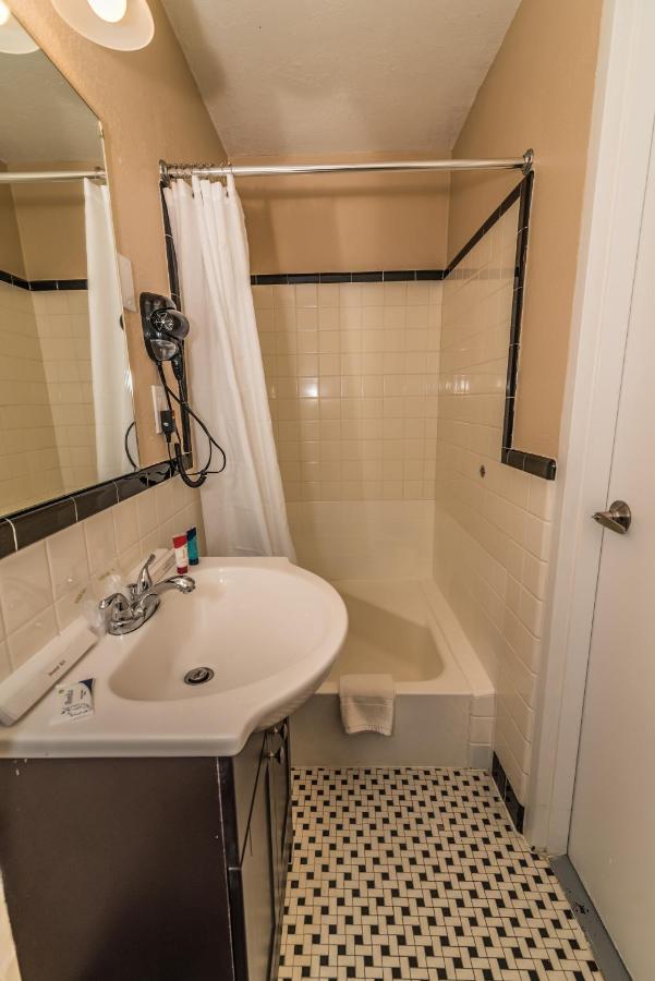 The Minuteman Inn Acton Concord Littleton Екстер'єр фото