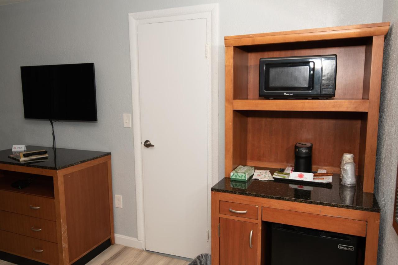 The Minuteman Inn Acton Concord Littleton Екстер'єр фото